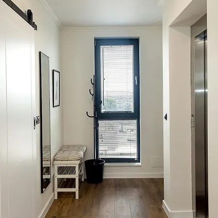 Cozy & Bright 2-br Flat Next To Grand Mall By Flat Mаnаger شقة
