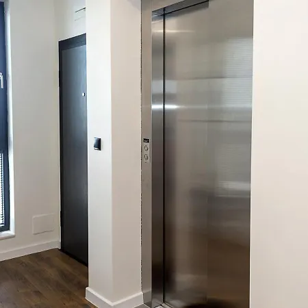 Cozy&bright 2-br Flat Next To Grand Mall By Flat Mаnаger Апартаменты Варна